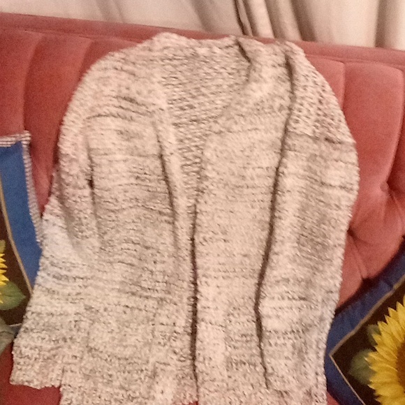 Grey and White knitted sweater XS - Picture 1 of 2